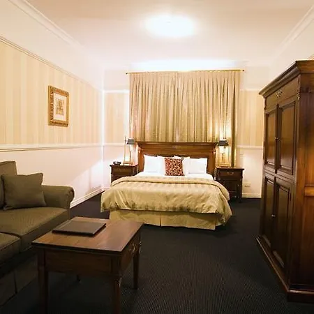 Redearth Boutique Hotel Mount Isa Room photo