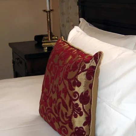 Redearth Boutique Hotel Mount Isa Room photo
